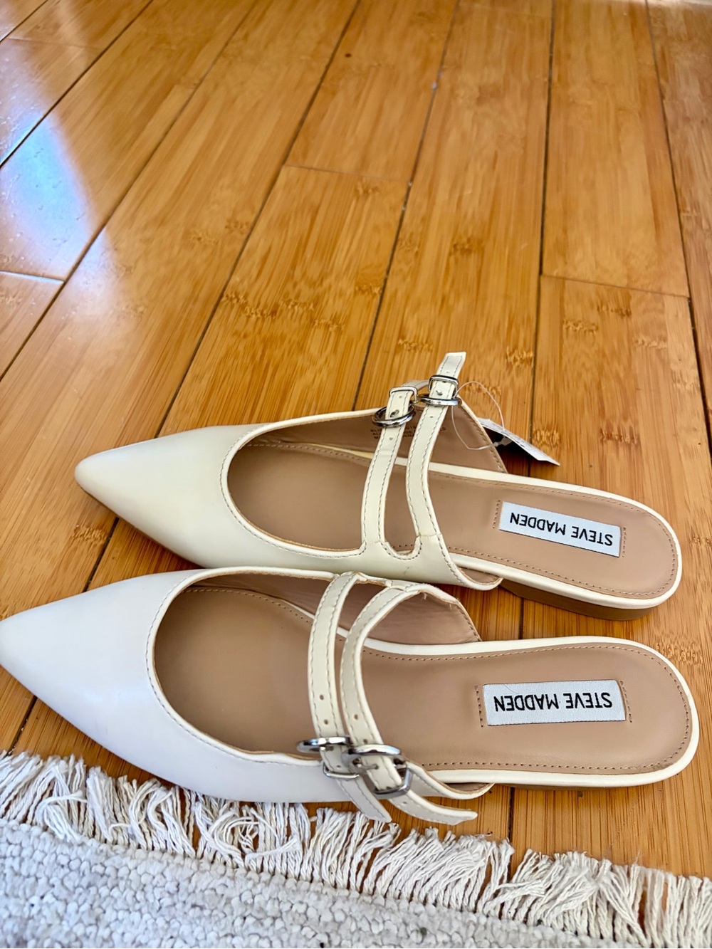 Steve Madden Cream Pointed Double-Strap Mary Jane Mules - Picture 2 of 3